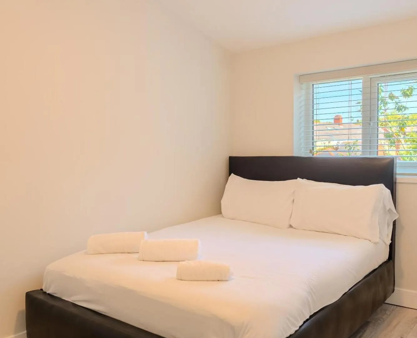 New Build 1 Bedroom Flat 카디프